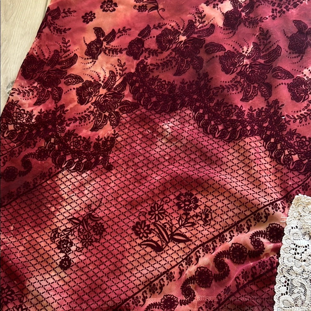 NWT Machi Floral Lace Trim Chemise / M/L - Picture 2 of 5